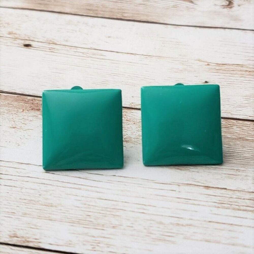 Vintage Clip On Earrings - Green Square Shape - Retro Earrings